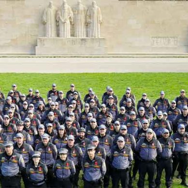 Ginevra: La polizia municipale in manifestazione ai Bastioni